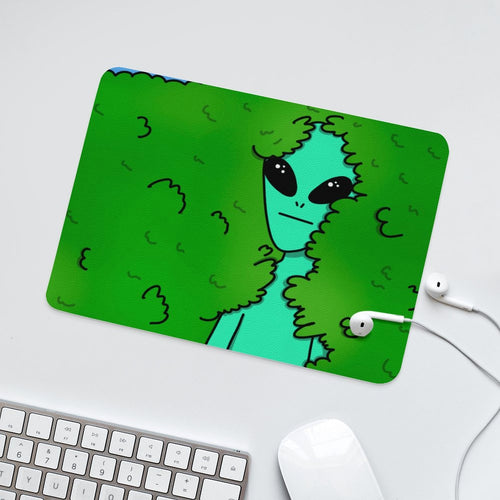 Alien Backing Into Hedge Leather Mouse Pad Leather Mouse Pad Printed Offshore Sci Fi