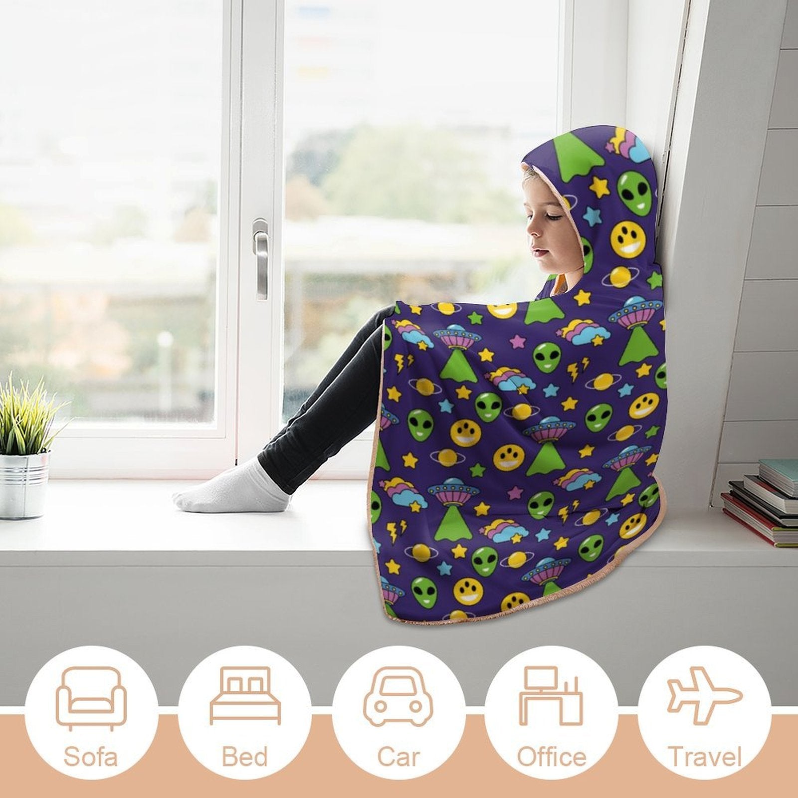 Groovy Alien Kids Hooded Blanket 100cm x 130cm
