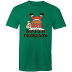 But First Presents, Santa In Chimney - Mens T-Shirt Kelly Green