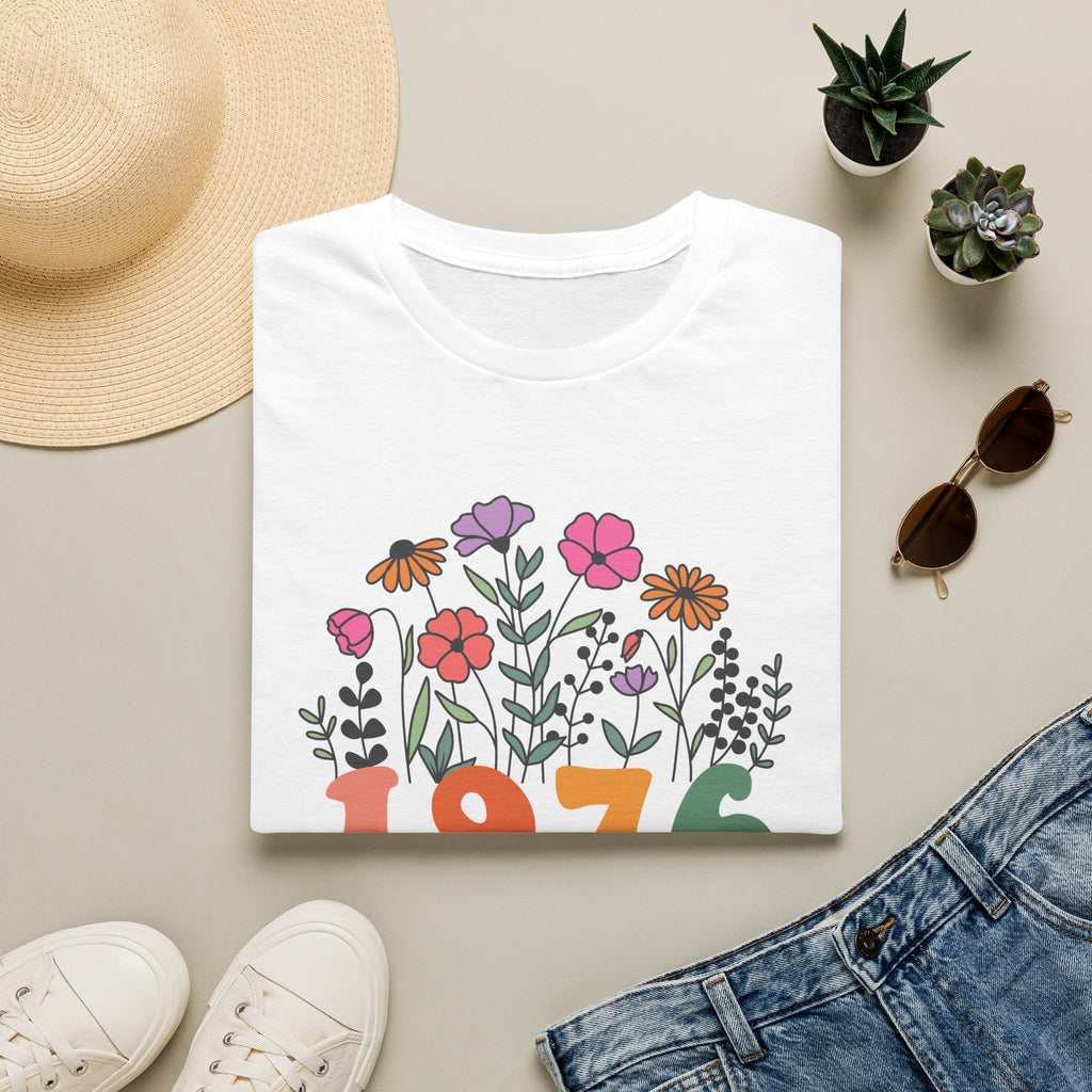 Turning 50, 1976 Vintage Floral Unisex Softstyle T-Shirt T-Shirt Australian Printer Birthday