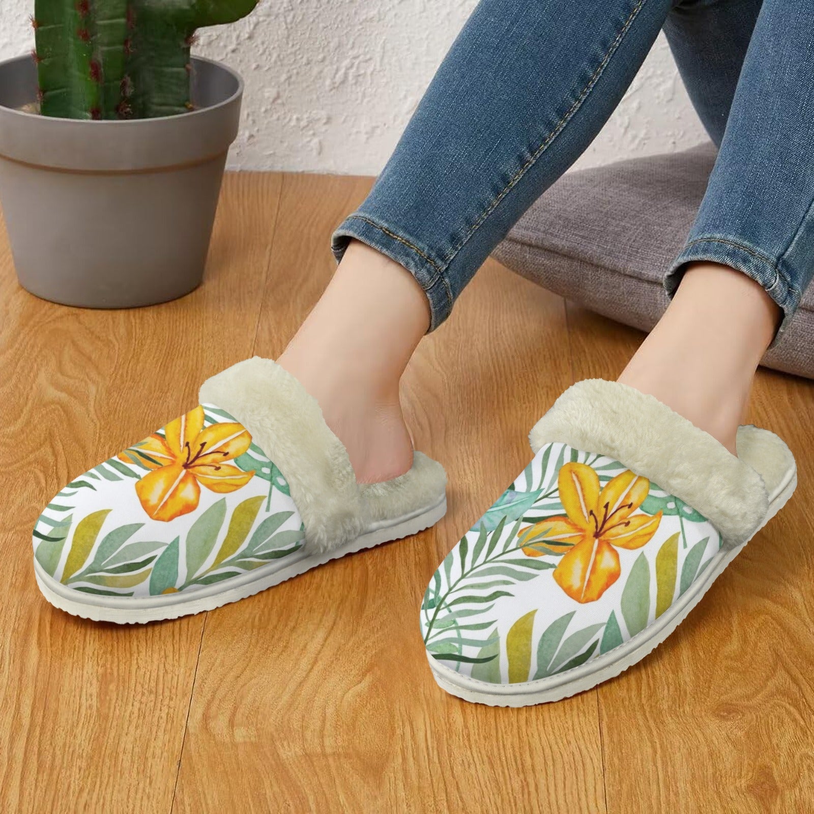 Tropical Flowers And Leaves Women's Fur Trim Thick-Sole Indoor Slippers Women's Fur Trimmed Slippers Plants Printed Offshore