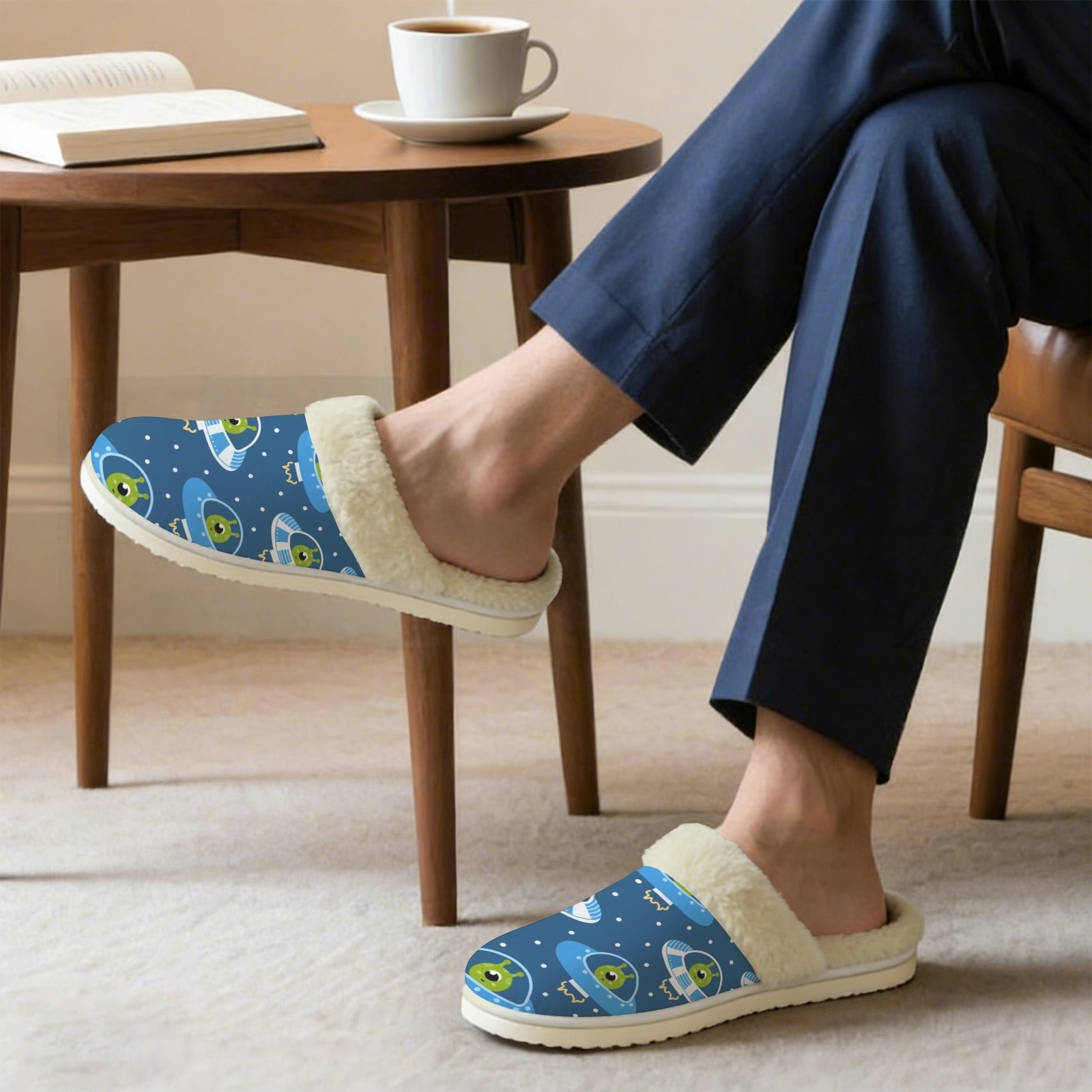 Cute Aliens in UFOs Men's Fur Trim Thick-Sole Indoor Slippers Men's Fur Trimmed Slippers Printed Offshore Sci-Fi
