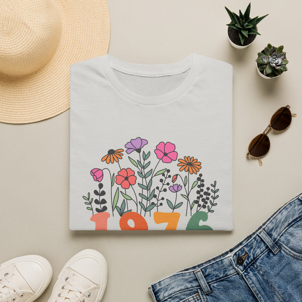 Turning 50, 1976 Vintage Floral Unisex Softstyle T-Shirt T-Shirt Australian Printer Birthday