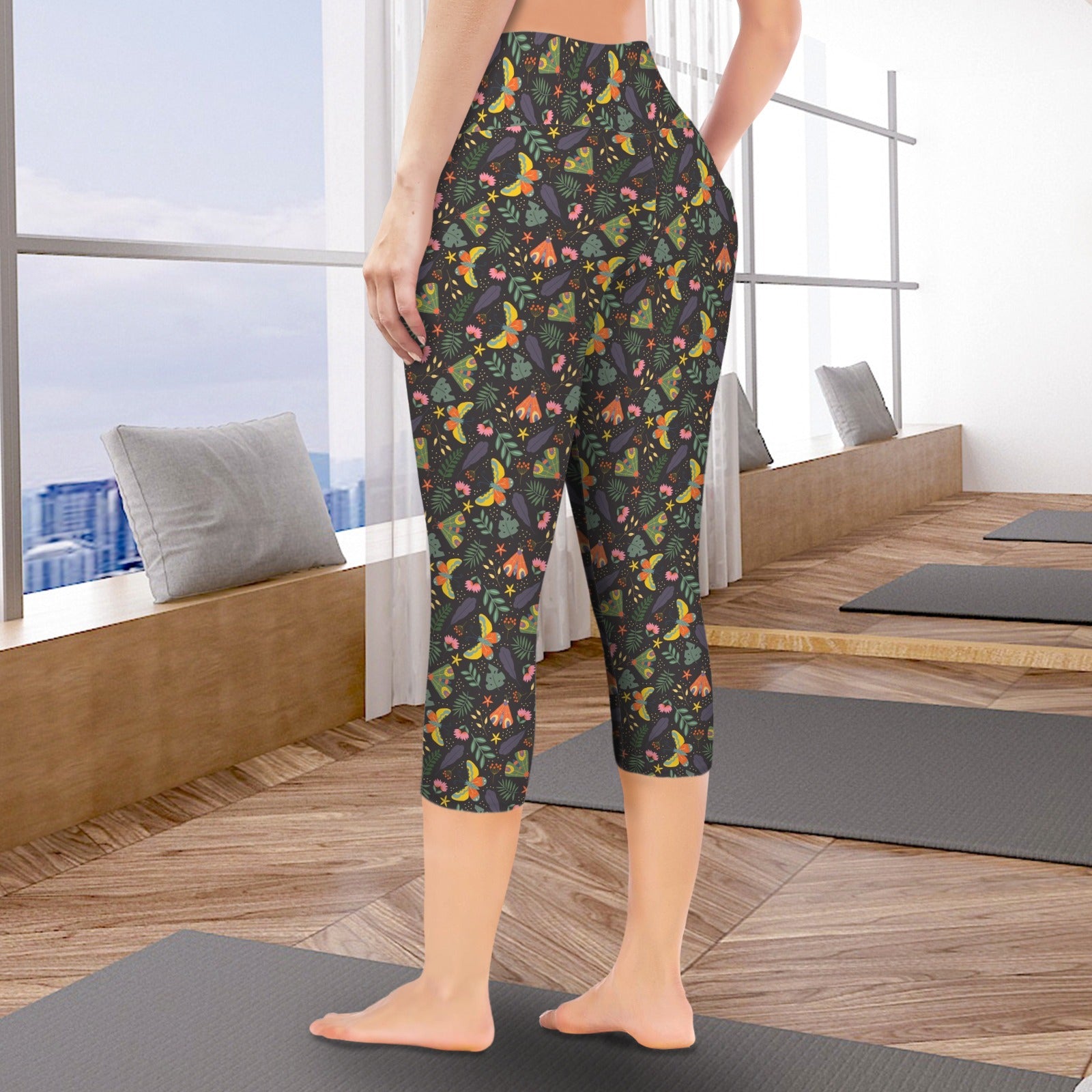 Dark Butterfly Women's High Waist Pocket Capri Yoga Leggings Women's High Waist Capri Yoga Leggings animal Printed Offshore
