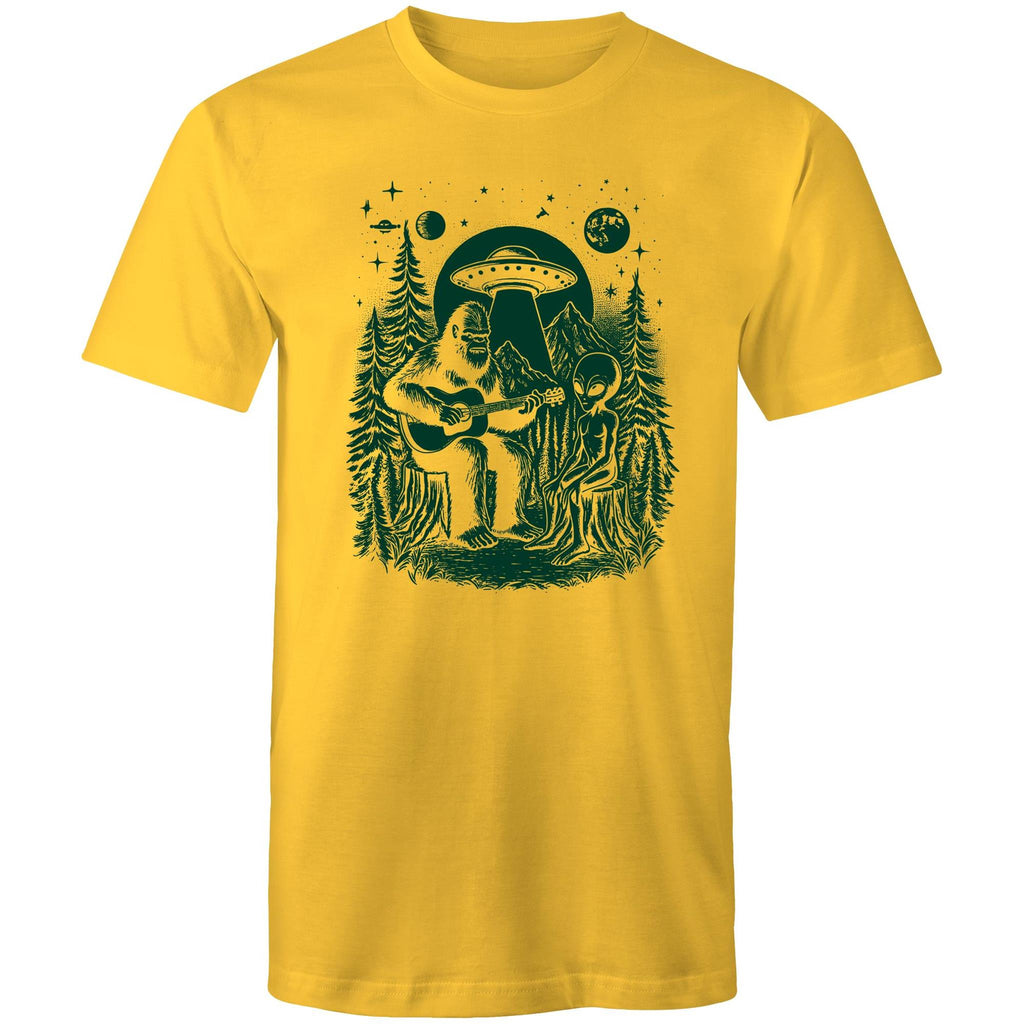 Alien And Bigfoot Play Guitar - Mens T-Shirt Yellow Mens T-shirt Music Printed In Australia Sci Fi