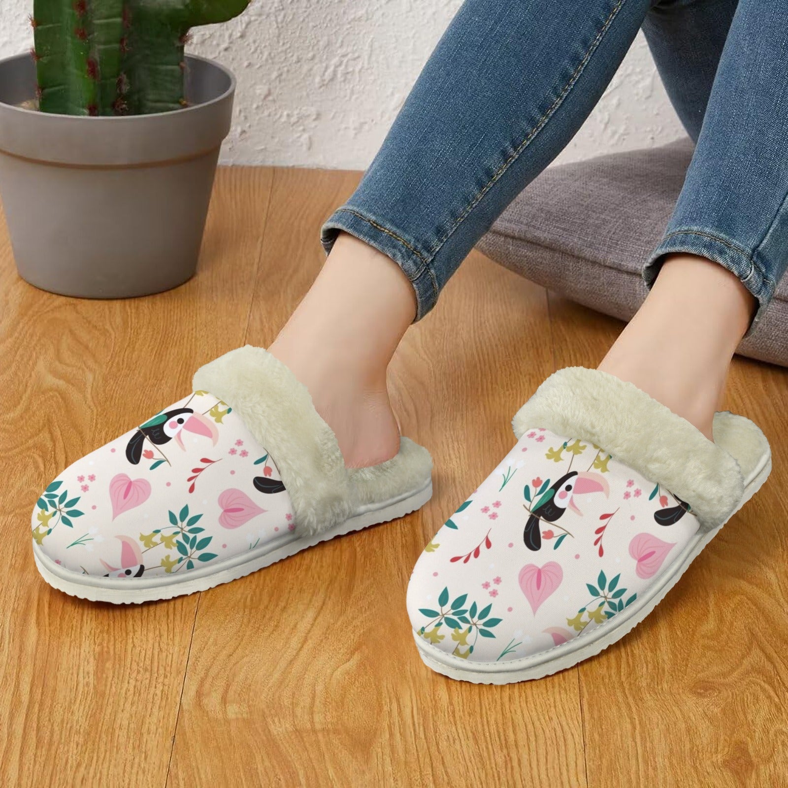 Toucans In Pink Women's Fur Trim Thick-Sole Indoor Slippers Women's Fur Trimmed Slippers animal Printed Offshore