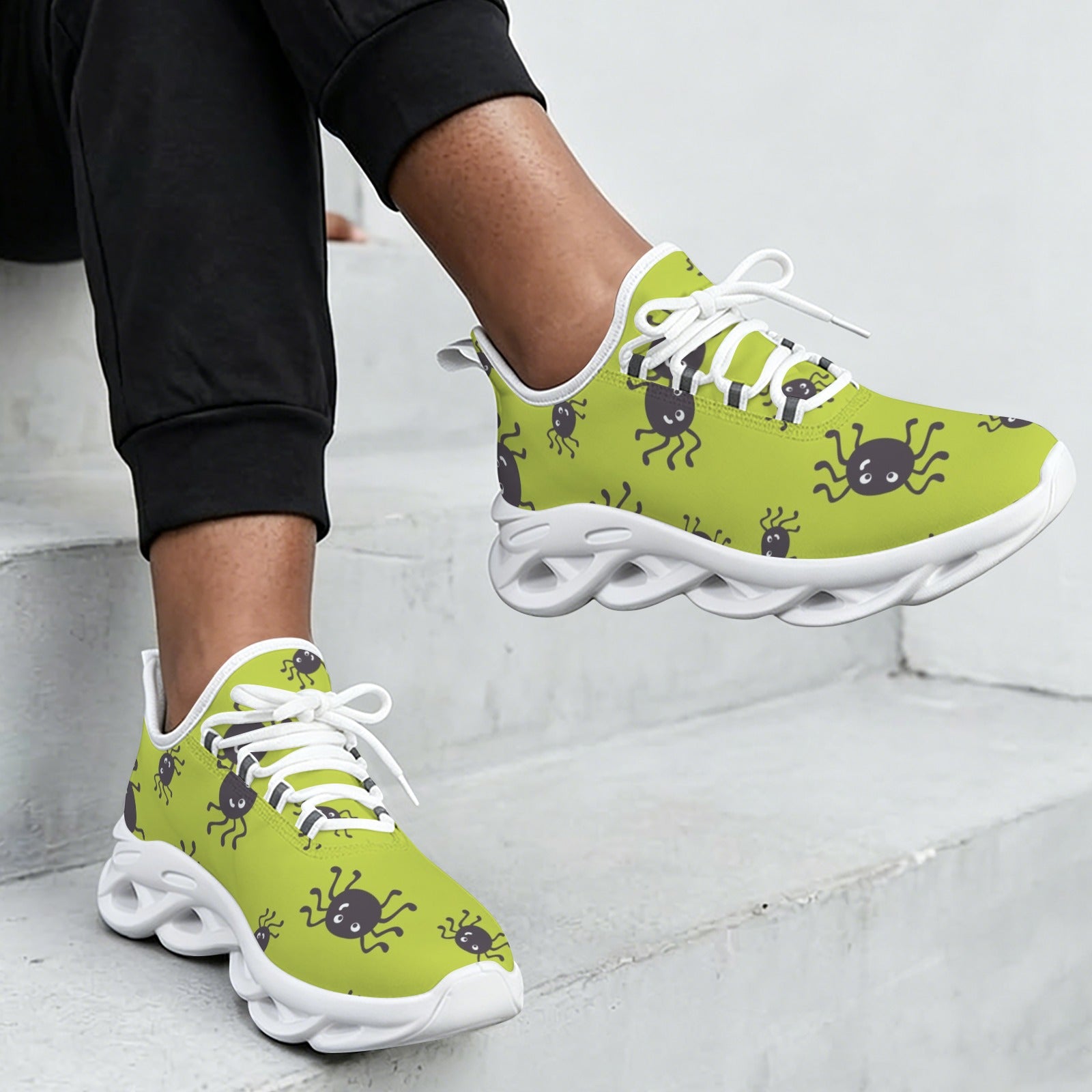 Spiders Women's Twisted Sole Sneakers