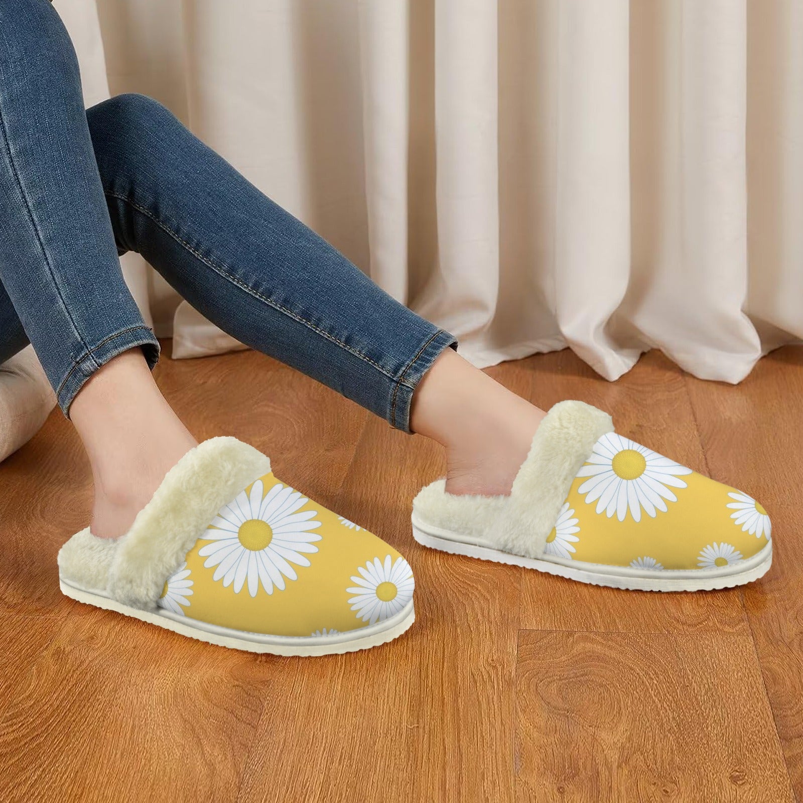 Daisies On Yellow Women's Fur Trim Thick-Sole Indoor Slippers Women's Fur Trimmed Slippers Plants Printed Offshore