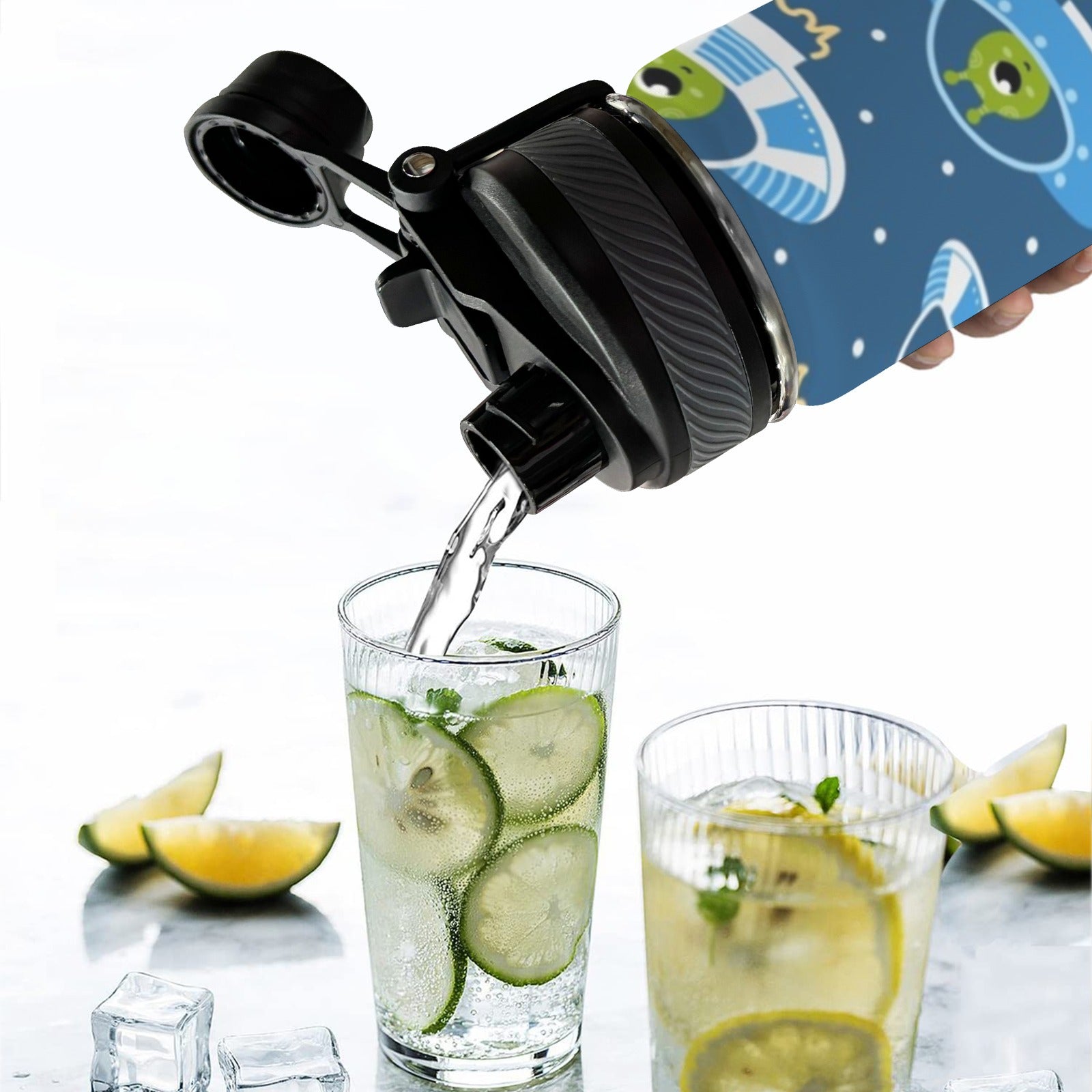 Cute Aliens in UFOs - Insulated Water Bottle with Dual-Use Lid (18oz) Insulated Water Bottle with Dual-Use Lid (18oz) Printed Offshore Sci Fi