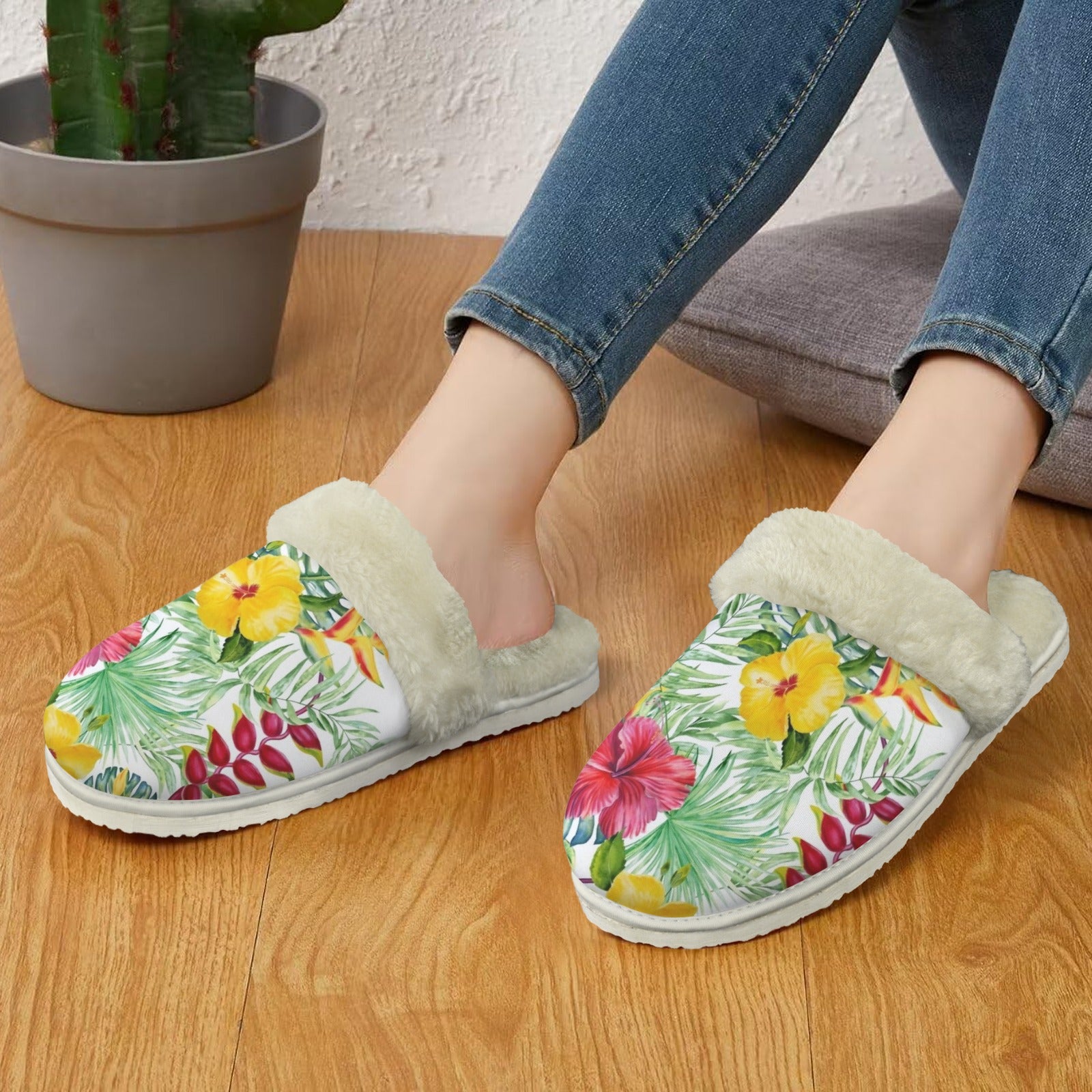Tropical Flowers On White Women's Fur Trim Thick-Sole Indoor Slippers Women's Fur Trimmed Slippers Plants Printed Offshore