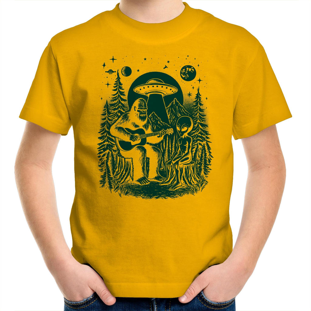 Alien And Bigfoot Playing Guitar - Kids Youth T-shirt Gold Kids Youth T-shirt Music Printed In Australia Sci Fi