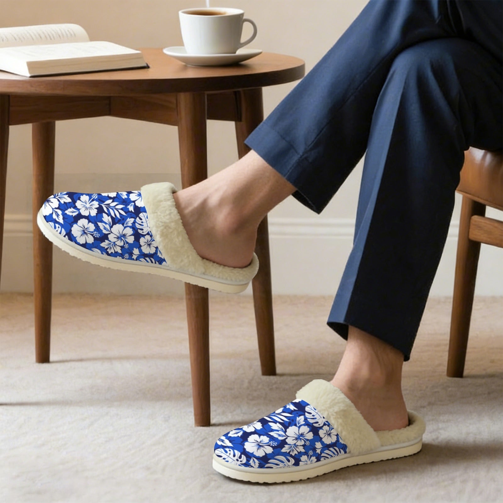 Blue Hawaiian Floral - Men's Fur Trim Thick-Sole Indoor Slippers Men's Fur Trimmed Slippers Plants Printed Offshore